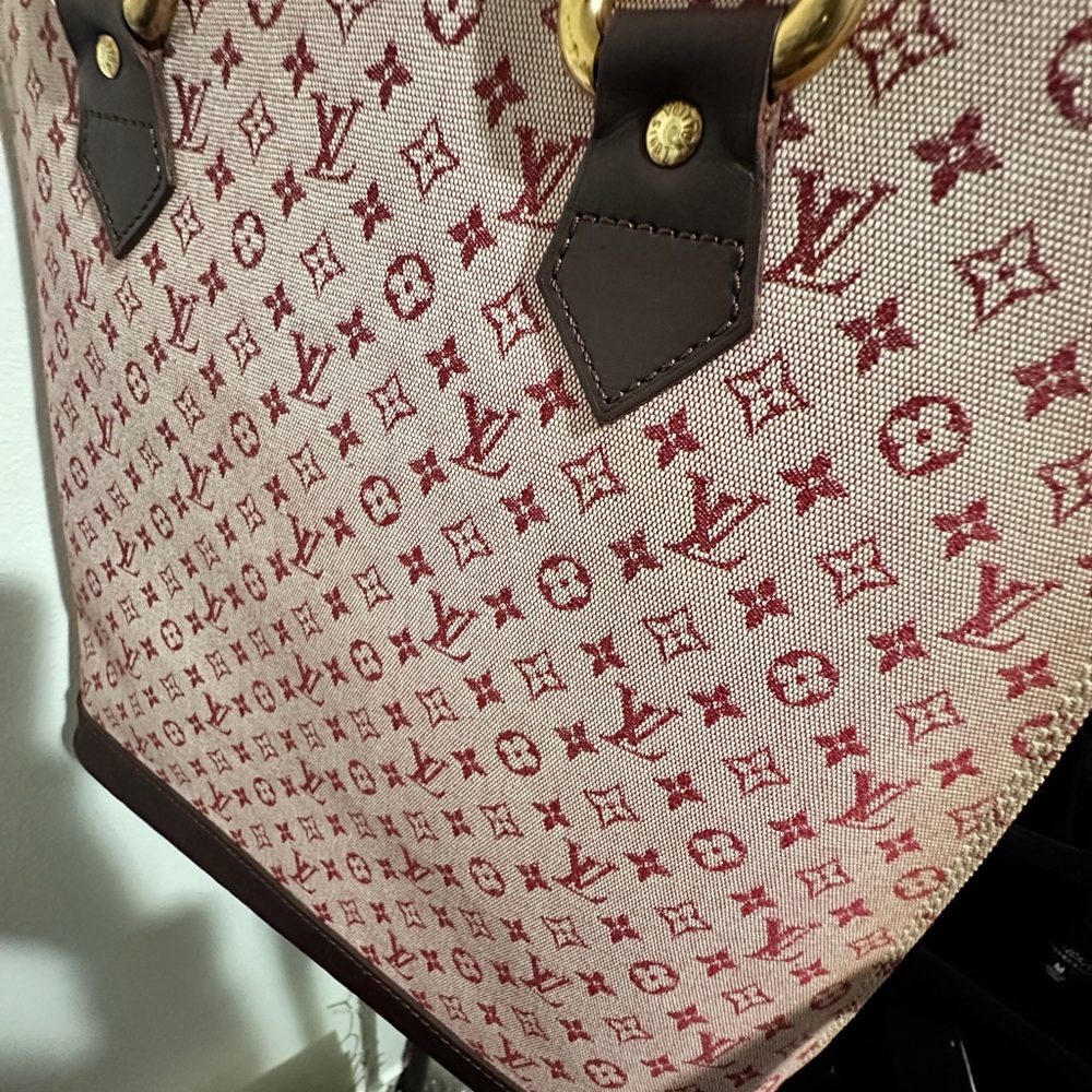 Louis Vuitton Red and Brown Satchel with Signature Pattern Alma - Picture 11 of 13